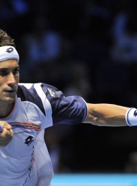 Španělský tenista David Ferrer porazil na Turnaji mistrů Novaka Djokoviče