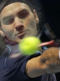 Ani v semifinále Turnaje mistrů tenista Roger Federer se Španělem Ferrerem neprohrál