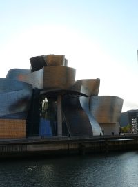 Guggenheimovo muzeum v Bilbau se stalo symbolem moderního Baskicka