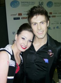 Spokojený taneční pár Lucie Myslivečková, Neil Brown po kvalifikaci na ME