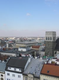 Olomoucká radnice - pohled z věže na chrám sv. Mořice