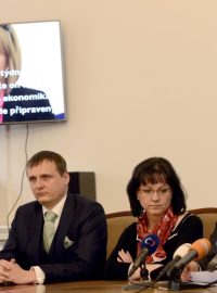 Podle vedení Věcí veřejných jednala před rokem jejich bývalá poslankyně Kristýna Kočí s ODS a TOP 09 o vyvolání puče uvnitř VV