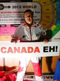 David Ash vyrazil propagovat kanadské MS 2013 až na jih Francie