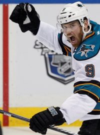 San Jose Sharks&#039; right wing Martin Havlat  celebrates his 2nd period power play goal against the St. Louis Blues during their NHL Western Conference quarterfinal playoff hockey game