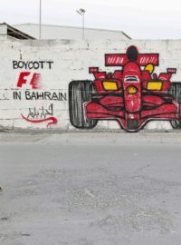 K bojkotu závodu F1 vyzývají v Bahrajnu i pouliční malby
