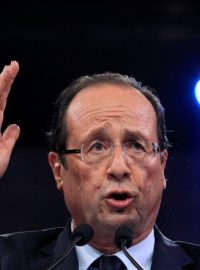 Favoritem je kandidát socialistů Francois Hollande
