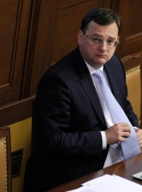 Premiér Petr Nečas chápe důvěru svému kabinetu jako podporu dalších vládních reforem