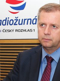 Petr Bendl přijal pozvání Štěpánky Čechové do Dvaceti minut Radiožurnálu