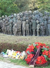 Pomník dětských obětí války v Lidicích na Kladensku