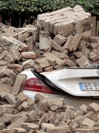 Sever Itálie zasáhlo v neděli silné zemětřesení