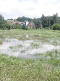 Vodní laguny po bleskové povodni