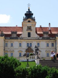 Pohled na zámek Valtice