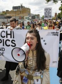 Na odvrácenou stranu zimní olympiády v Soči upozorňovali aktivisté i během londýnských her