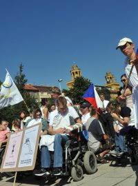 Happeningové závody na vozících s názvem Praha olympijská