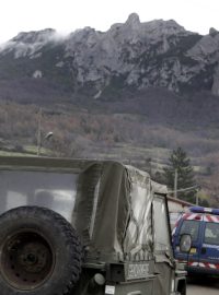 Francouzská policie hlídá dodržování úředního zákazu výstupu na horu Bugarach v jižní Francii