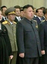 Severokorejský lídr Kim Čong-un se svou manželkou Ri Sol-ču