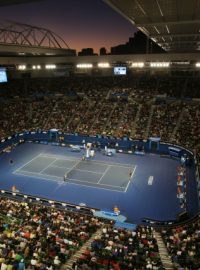 Tenisté musí na Australian Open bojovat nejen se soupeři ale i s větrem