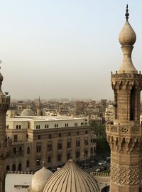 Jednu z největším autorit arabského světa představuje káhirská mešita a univerzita al-Azhar