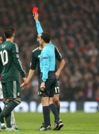 Vyloučení Naniho, stěžejní okamžik odvety mezi M. United a Realem Madrid