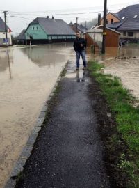 Prudký déšť způsobil lokální záplavu v Bohutíně na Příbramsku