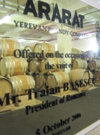 Muzeum a destilérka koňaku Ararat v Jerevanu