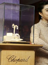 Šperky klenotnické firmy Chopard měly být zapůjčené filmovým hvězdám, které přijely na filmový festival do Cannes