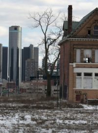 Prázdné domy na předměstí, i takový je dnes Detroit