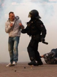 Střety radikálů s policií v Ostravě