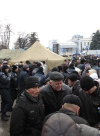 Stanové městečko provládních demonstrantů