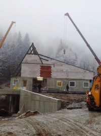 V Telnici na Ústecku finišují se stavbou nové lanovky