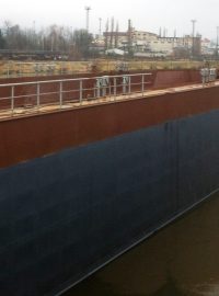 Děčín, spouštění největší lodě v Čechách na vodu
