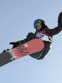 Šárka Pančochová během skoku v olympijském Extreme Parku