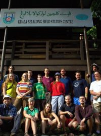Společné foto účastníků expedice Borneo