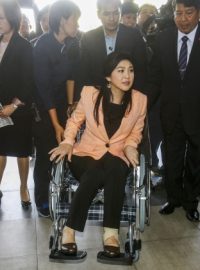 Zrušením výjimečného stavu si chce thajská vláda naklonit demonstranty, kteří požadují odstoupení premiérky Jinglak Šinavatry (na snímku)