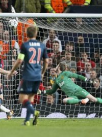 Bastian Schweinsteiger zařídil Bayernu remízu na půdě Manchesteru United