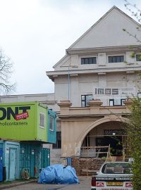 Rekonstrukce pardubické Sokolovny je kvůli špatnému stavu budovy přerušená