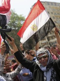 Příznivci Abd al-Fattáha Sísího oslavují na káhirském náměstí Tahrír vítězství v prezidentských volbách