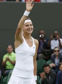 Český souboj ve Wimbledonu zvládla Lucie Šafářová, postupuje do čtvrtfinále