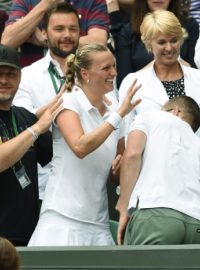 Jankulovski (za Kvitovou) si užíval triumf z lóže české tenistky