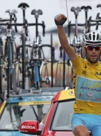 Vincenzo Nibali vládne letošnímu ročníku Tour de France