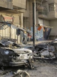 Místo sebevražedného útoku v Bagdádu