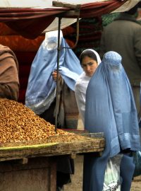 Afghánské ženy na tržišti