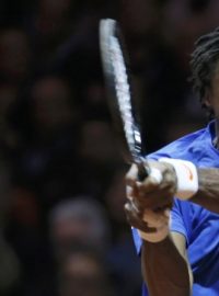Francii zařídil vyrovnání Gaël Monfils, který porazil Rogera Federera