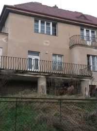Vila ve Strašnicích, kterou koupil Vratislav Mynář