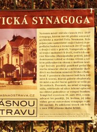 Okrašlovací spolek Za krásnou Ostravu připomněl židovskou synagogu informační cedulí