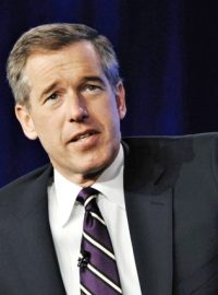 Moderátor NBC Brian Williams