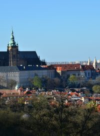 Cestou z Petřína se můžete pokochat pohledem na Pražský hrad