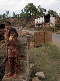 Zemětřesení v Nepálu změnilo život milionům dětí