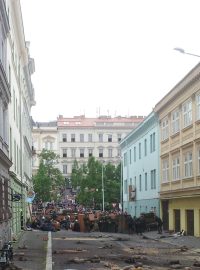 Pražské povstání před 70 lety připomíná barikáda na Havlíčkově náměstí na Žižkově