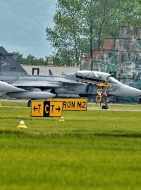 Letoun Jas-39 Gripen maďarské armády na letišti v Čáslavi